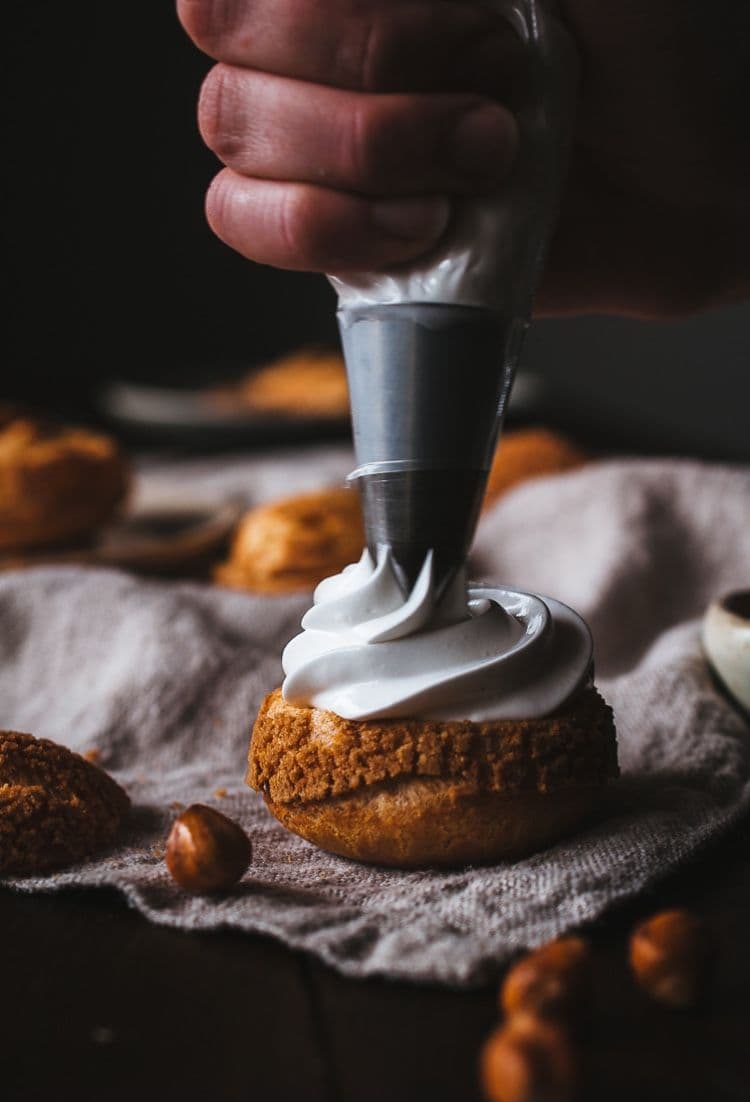 Decoración de choux con crema